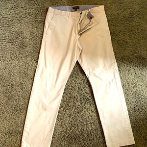Light gray Banana Republic skinny men’s pants